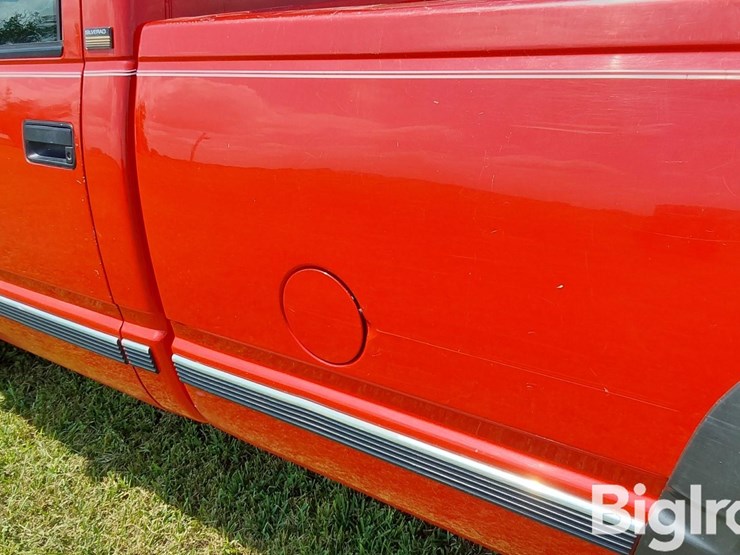 1996-chevrolet-silverado-2500-image-18