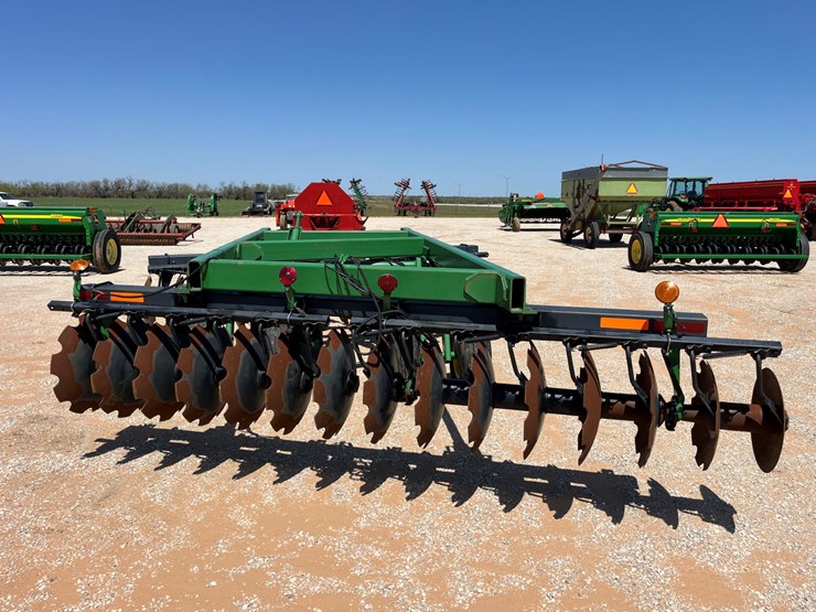2013-john-deere-670-image-8