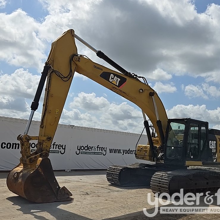 2015 CATERPILLAR 329FL
