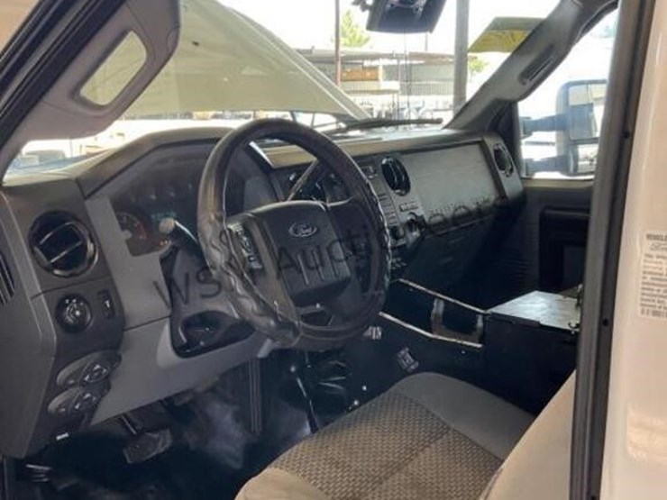 2016-ford-f350-image-23