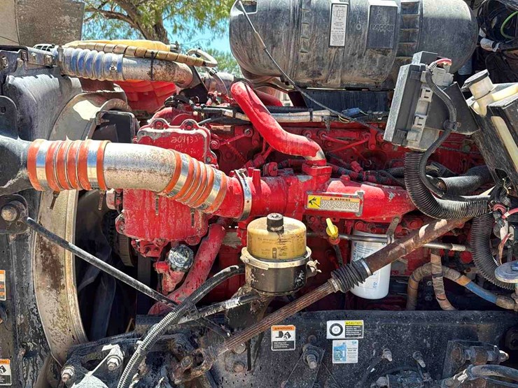 2015-kenworth-t800-image-15
