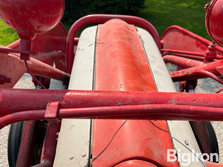 1961-ford-tractor-image-14