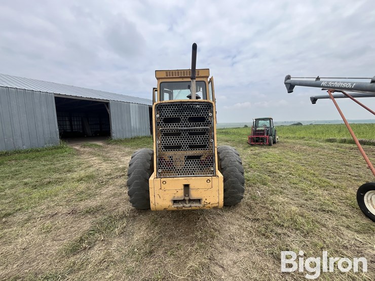 1985-deere-644c-image-6