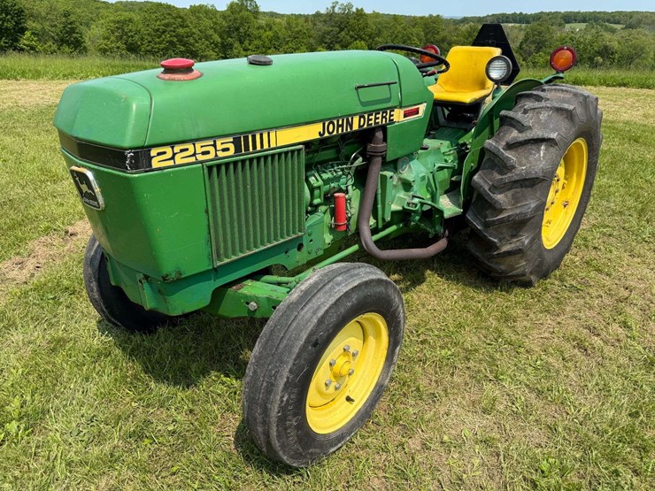 john-deere-2255-image-8