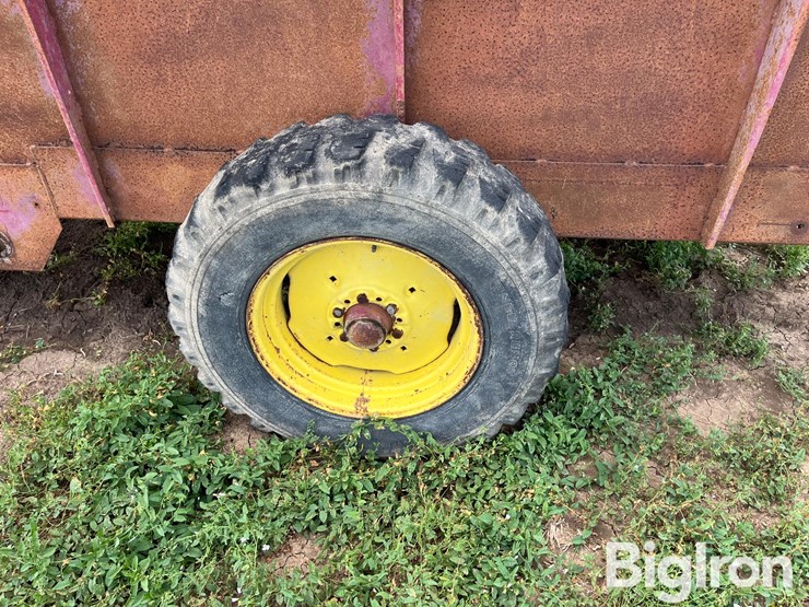 schuler-5x10-feed-wagon-image-20