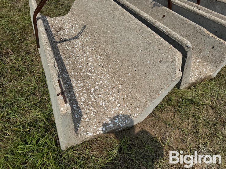 concrete-feed-bunks-image-10