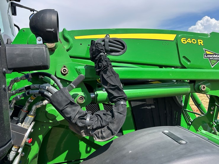 2023-john-deere-6120m-image-38