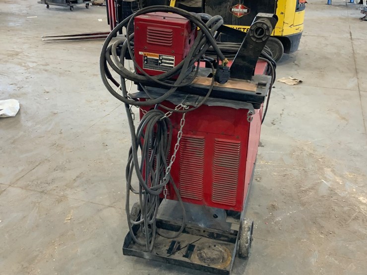 lincoln-electric-dc-400-wire-feed-welder-image-6