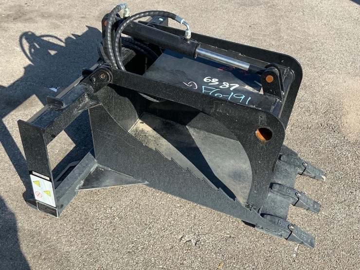 2025-giyi-gy-sgb20-skid-steer-stump-grab-bucket-image-10