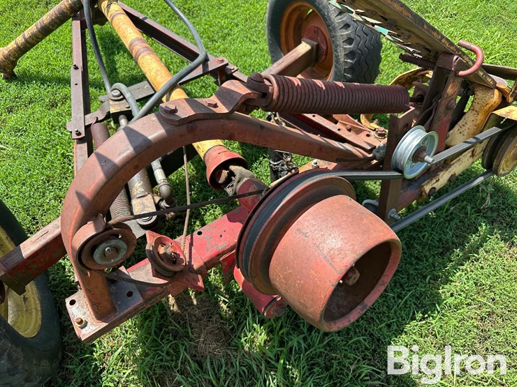 new-holland-455-image-16