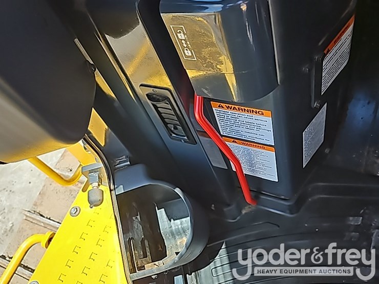 2021-komatsu-d65px-18-image-61