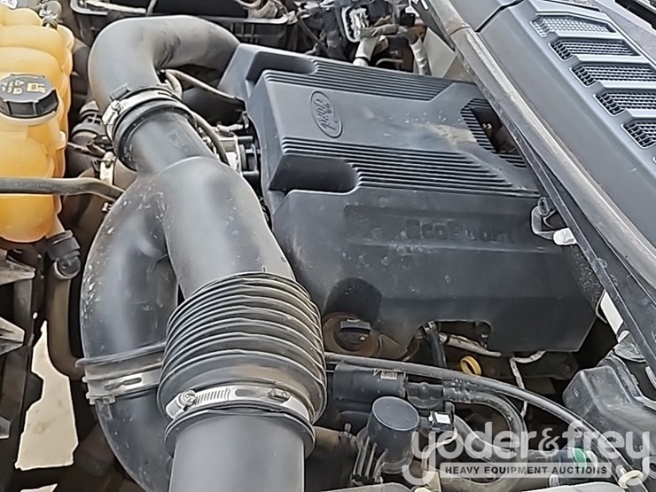 2018-ford-f150-xlt-image-35