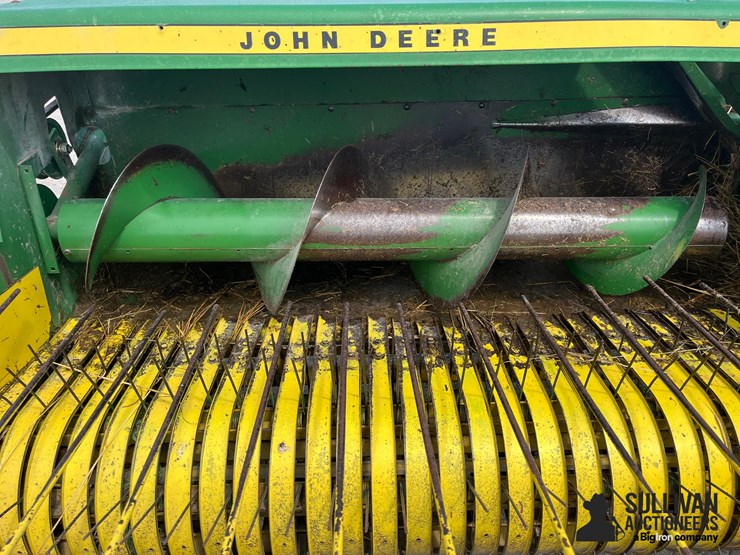 john-deere-337-image-15