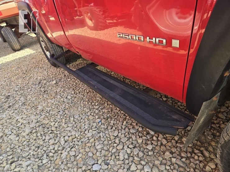 2008-chevrolet-silverado-2500hd-image-5