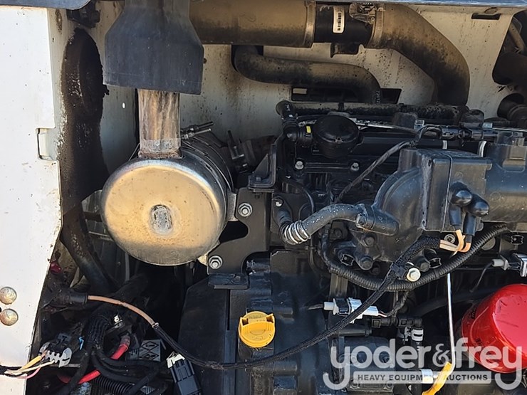 2019-bobcat-t590-image-43