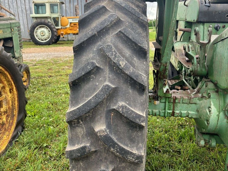 john-deere-2510-image-25