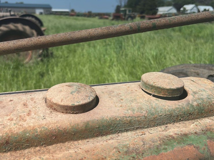 john-deere-h-image-38