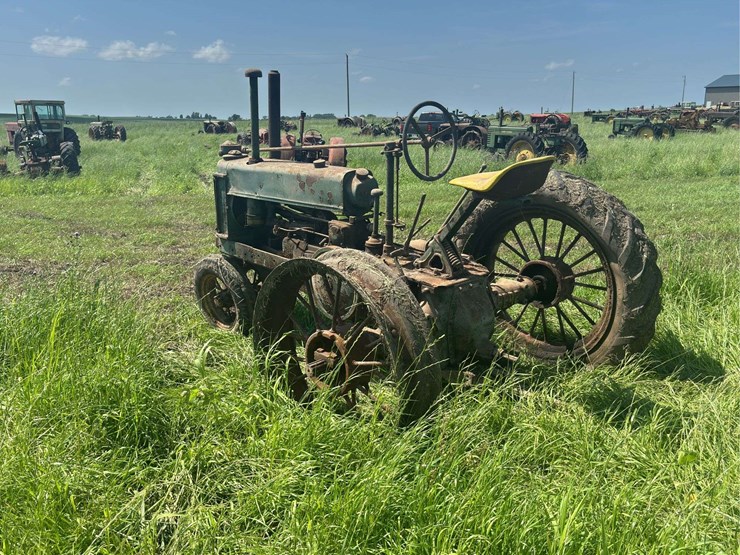 john-deere-model-b-image-3