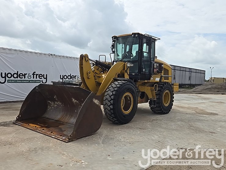 2018-caterpillar-926m-image-1