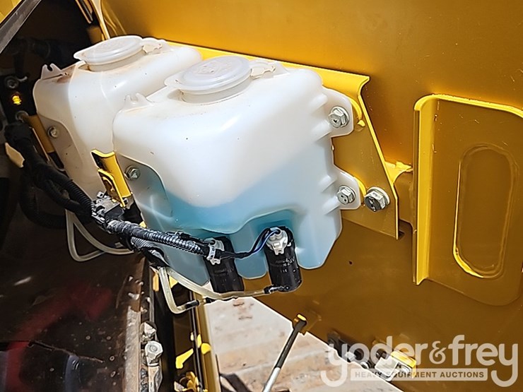 2021-komatsu-d65px-18-image-44