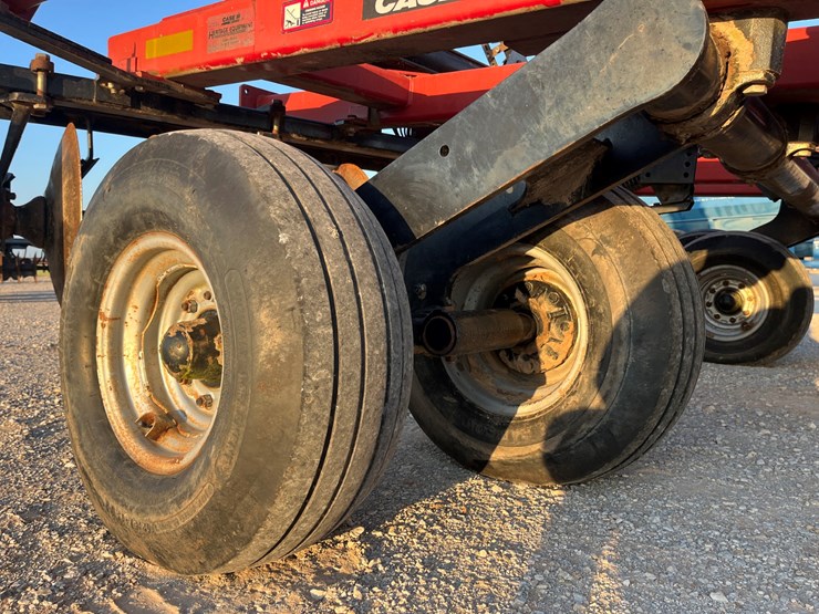 case-ih-370-image-8