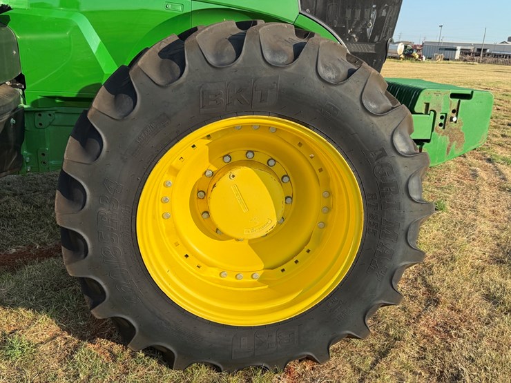 john-deere-7215r-image-4