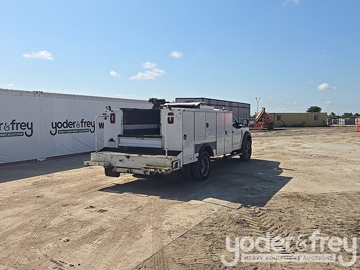 2019-ford-f550-xl-image-5