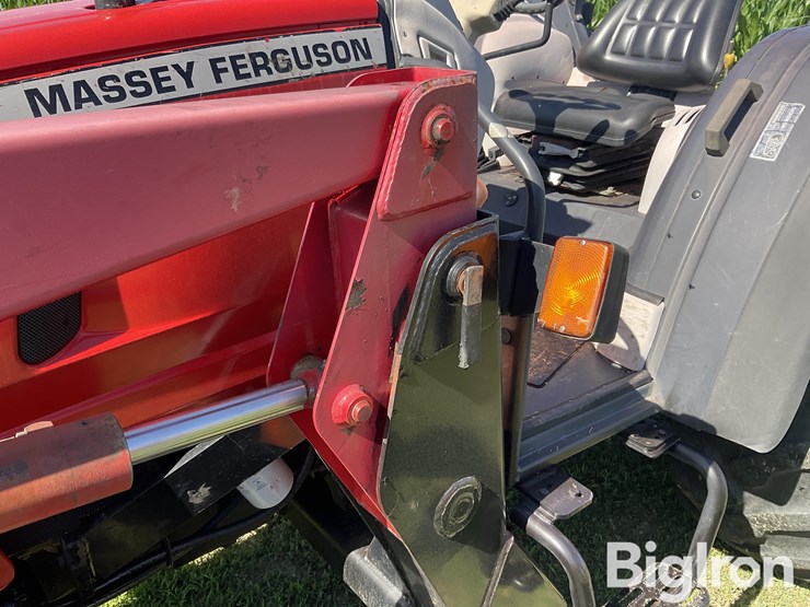 2000-massey-ferguson-2210-image-17