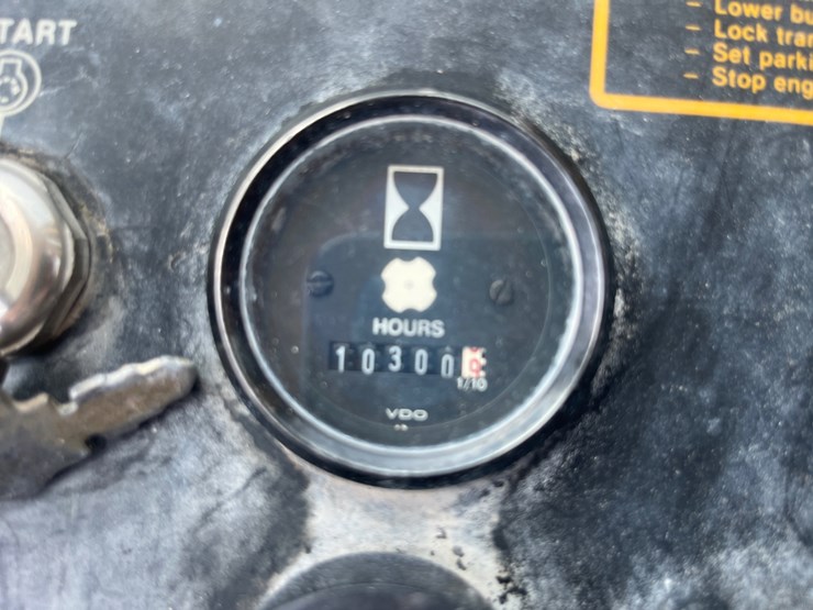 1990-deere-544e-image-18
