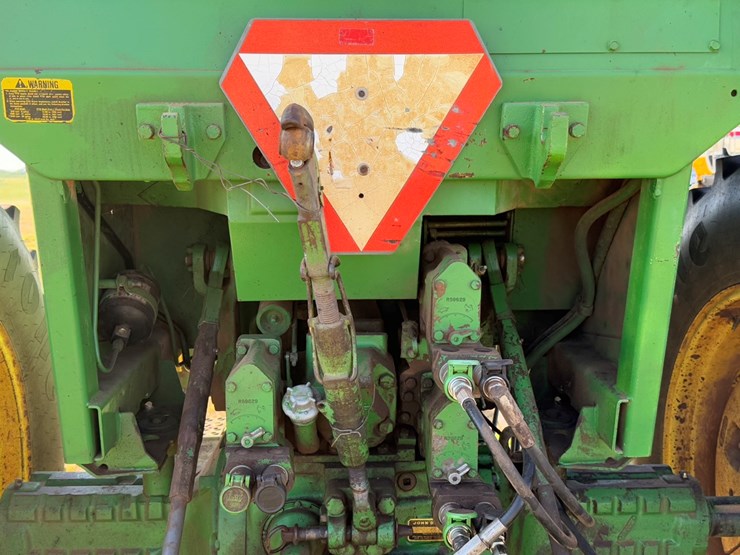 john-deere-4240-image-9
