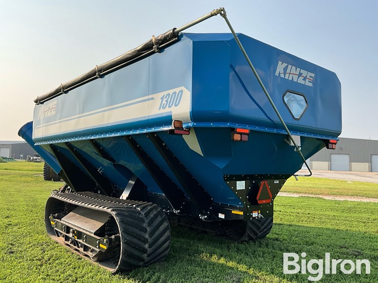 2017-kinze-1300-image-7