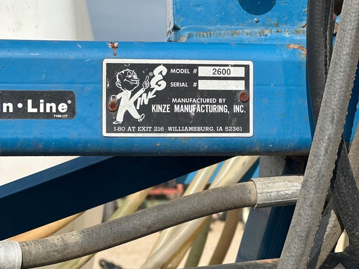 kinze-2600-image-16