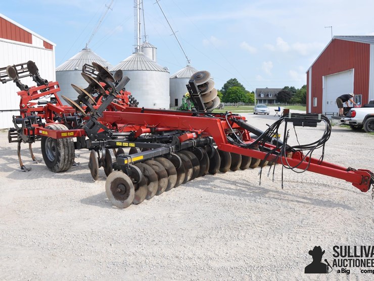 2015-case-ih-2015-image-3