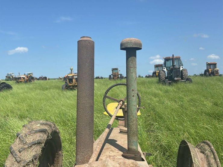 john-deere-model-b-image-10