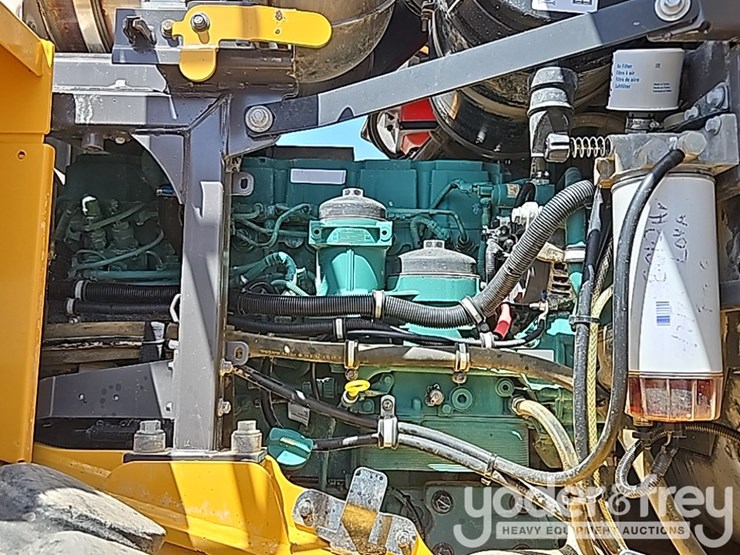 2018-volvo-l110h-image-38