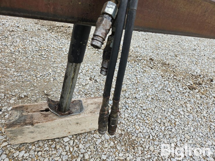 john-deere-630-image-11