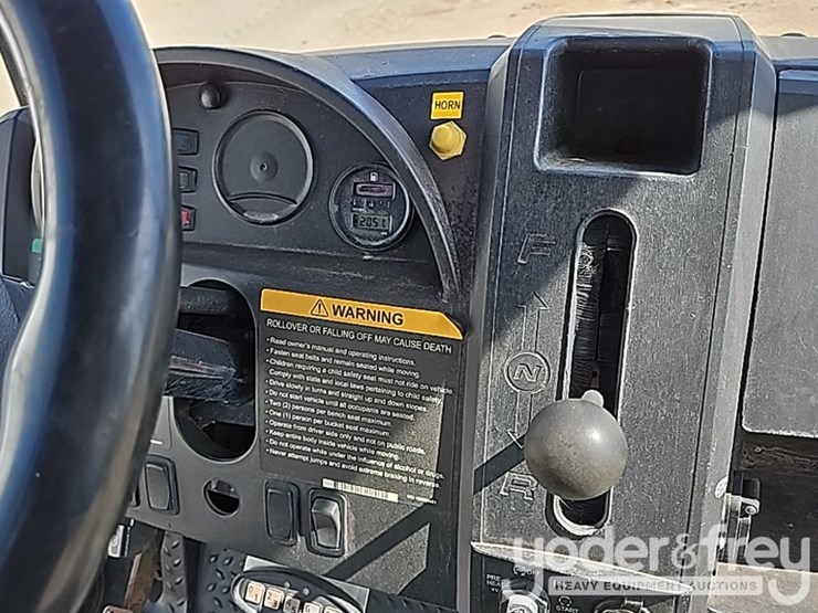 2019-club-car-carryall-1700-image-42