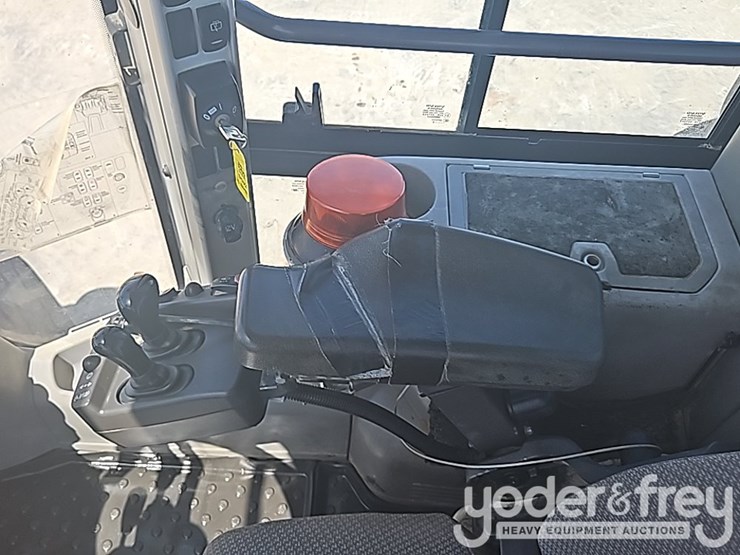 2018-volvo-l110h-image-57