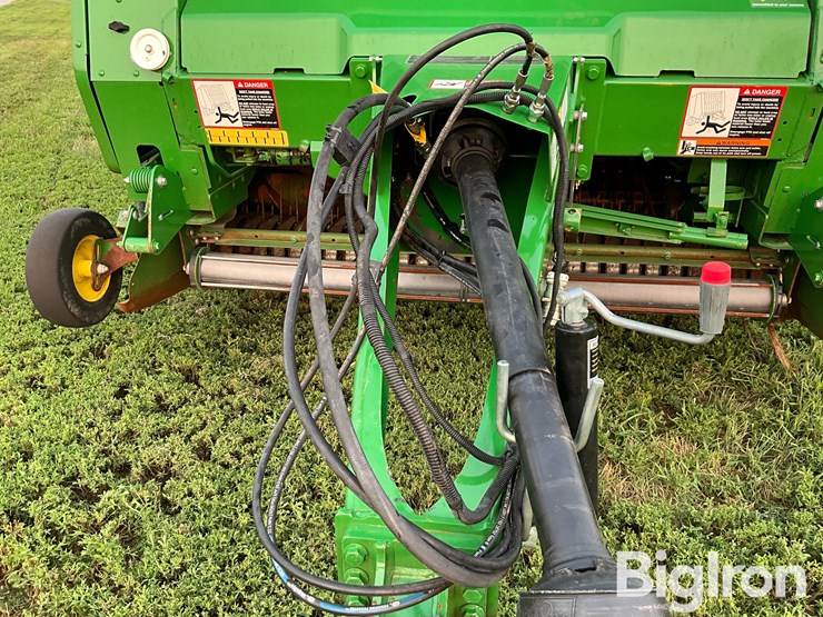 2021-john-deere-560r-image-14