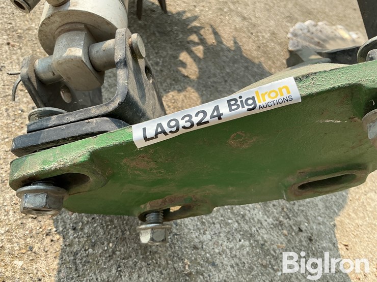 john-deere-12-image-14