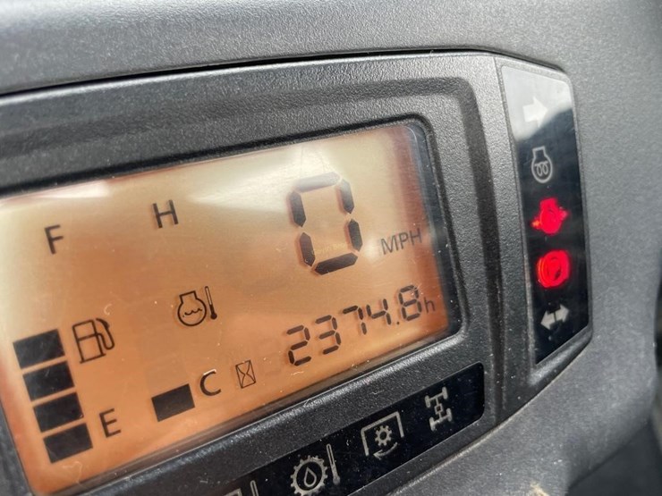 2016-kubota-rtv-x1100c-image-17