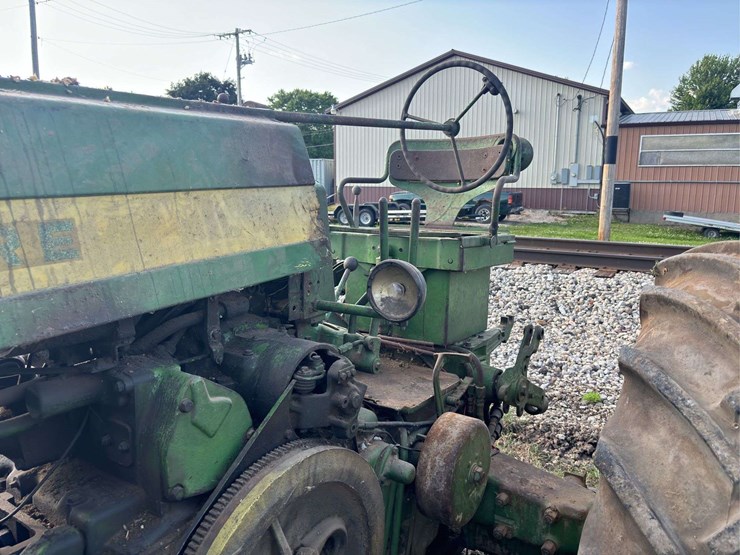 john-deere-720-image-36