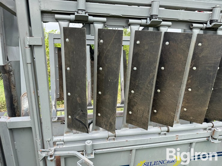 silencer-cattle-chute-image-13