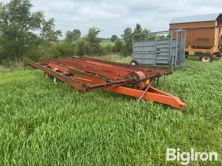 8-bale-stack-mover-image-3