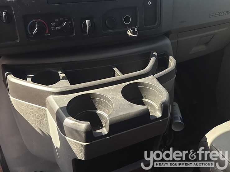 2019-ford-e350-image-41