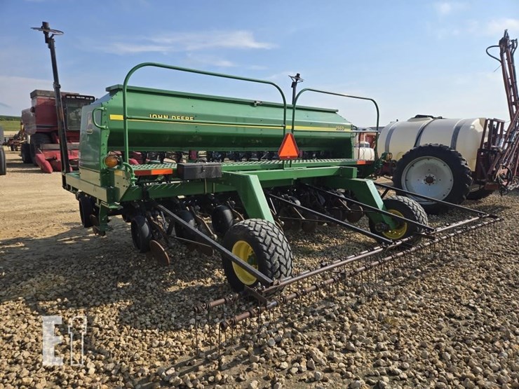 john-deere-1560-image-10
