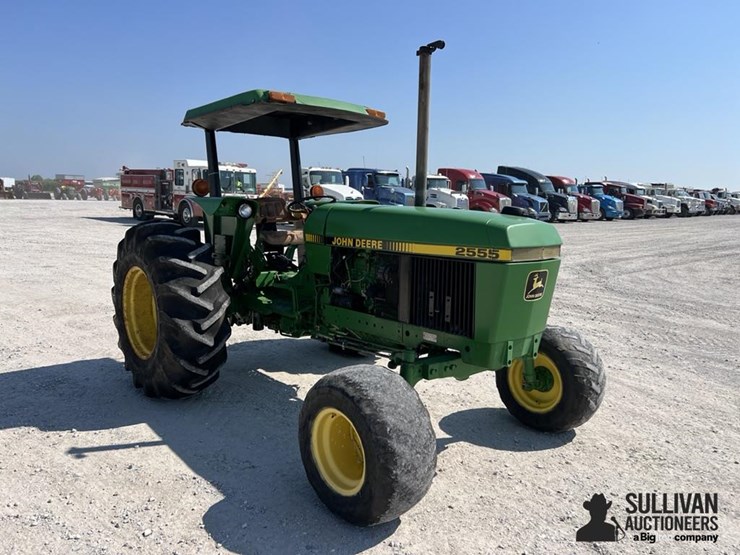 john-deere-2555-image-3
