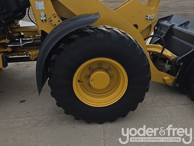 2023-caterpillar-908-image-12
