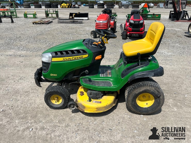john-deere-d130-image-8