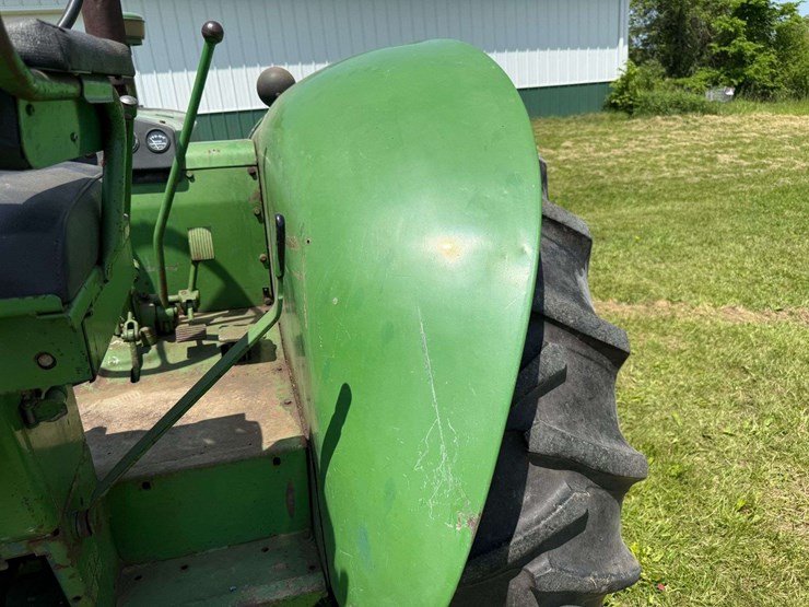 john-deere-830-image-24